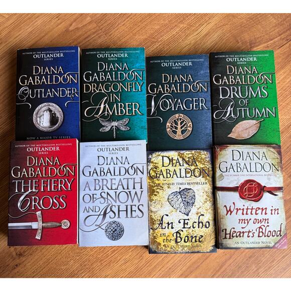 Outlander book series complete set 8 paperback books - Diana Gabaldon - Picture 1 of 4